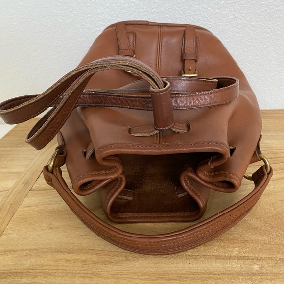 Vintage Coach Handle Backpack in British Tan Leather - Picture 8 of 13